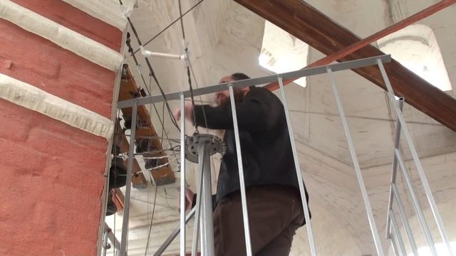 Колокольные звоны в храме Живоначальной Троицы в Никитниках - Московский Пасхальный фестиваль смотреть онлайн