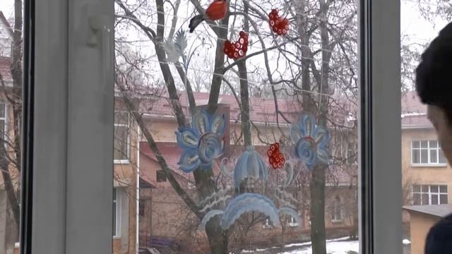 Снігурі прилетіли  Зимові візерунки на склі