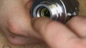 какой сетевой шуруповерт лучше купить / Ударный шуруповерт Makita TD0101F