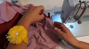 Стильная накидка. Пошив. Обработка ластовицы рукава.mp4