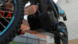 Защита двигателя мотоцикла Regulmoto CR-Z300, ZR-250