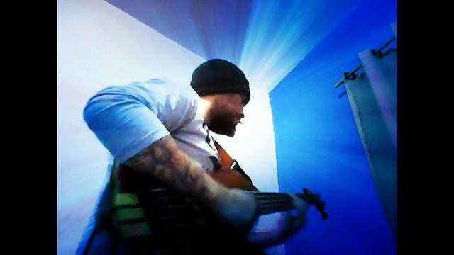 Junior jazzbass cover Rick James смотреть онлайн