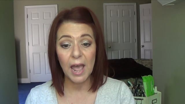 Review~Self Tanner~Jergens Natural Glow Wet Skin Moisturizer смотреть онлайн