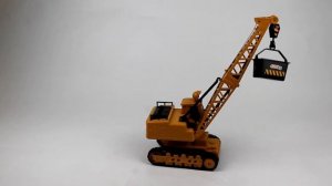 Подъемный кран гусеничный на радиоуправлении, 1:20