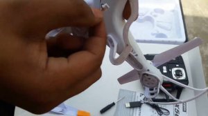 Syma - X5C Explorers - Review and Flight (Indoors and Outdoors)