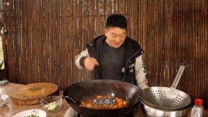 只要我拿出这个芋儿烧排骨，就能瞬间征服媳妇儿的胃！