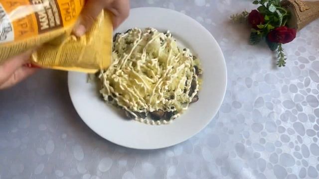 Грибной салат. Дастарханның сәнің келтіретін оңай салат смотреть онлайн