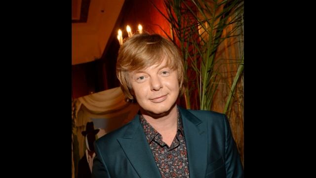 СРОЧНО! Рыжий из «Иванушек» высказался о романе с 21 летней моделью смотреть онлайн