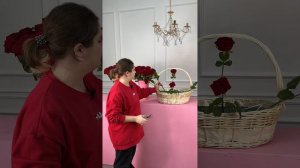 Обучение. Как собрать корзину: «Моно из роз»