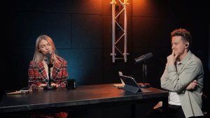 Саша Квашеная на интервью у  Стаса Ярушина , (песня Радио волна) Отрезок Стримма .