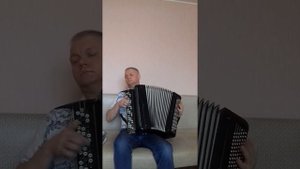 Игра на баяне.Песня про медведей.Черноглазая казачка.Цеганочка с выходом.