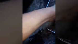 Тойота карина е меняем петли дверей передних дверей