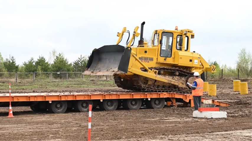 Фестиваль труда в Газпром трансгаз Нижний Новгород на бульдозерах ЧЕТРА | Кубок CHETRA PRO-2023