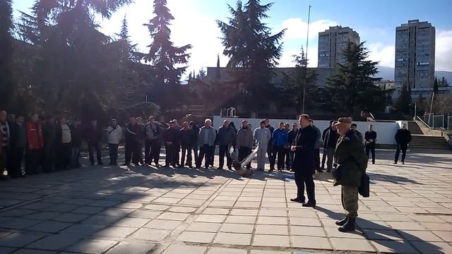 Алушта, площадка школы № 3, выступление казачьего генерала Владимира Николаевича Миронова смотреть онлайн