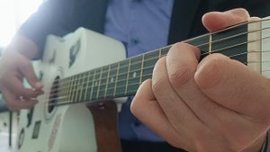 учусь играть на гитаре песня кукушка аккорды
