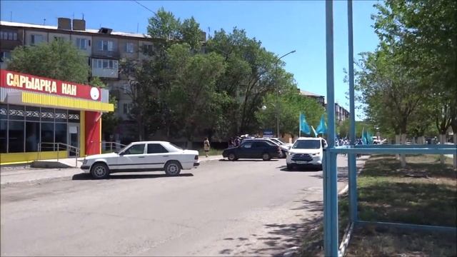 Г Абай празднует Государственный праздник символов республики Казахстан. смотреть онлайн