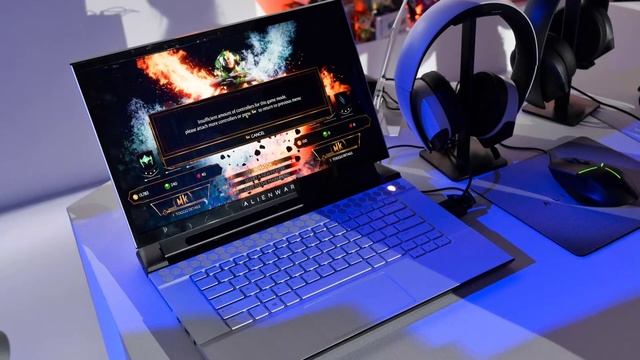 Computex19: Handson Dell Alienware m15 and m17 2019: new design, stronger, cooler смотреть онлайн