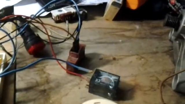 СМА Samsung WF8590NMW9 ЗАПУСТИТЬ МОДУЛЬ НА СТОЛЕ смотреть онлайн