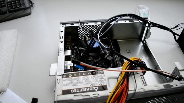 Маленький и мощный компьютер. Бюджет 400$ смотреть онлайн