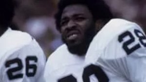 Clarence Davis: one of the legendary running backs of the Raiders