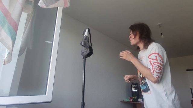 Дерусь против своих трусов, чтобы высушить их смотреть онлайн