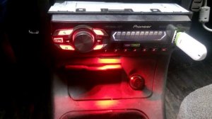 Pioneer MVH-1400UB 5 лет работы