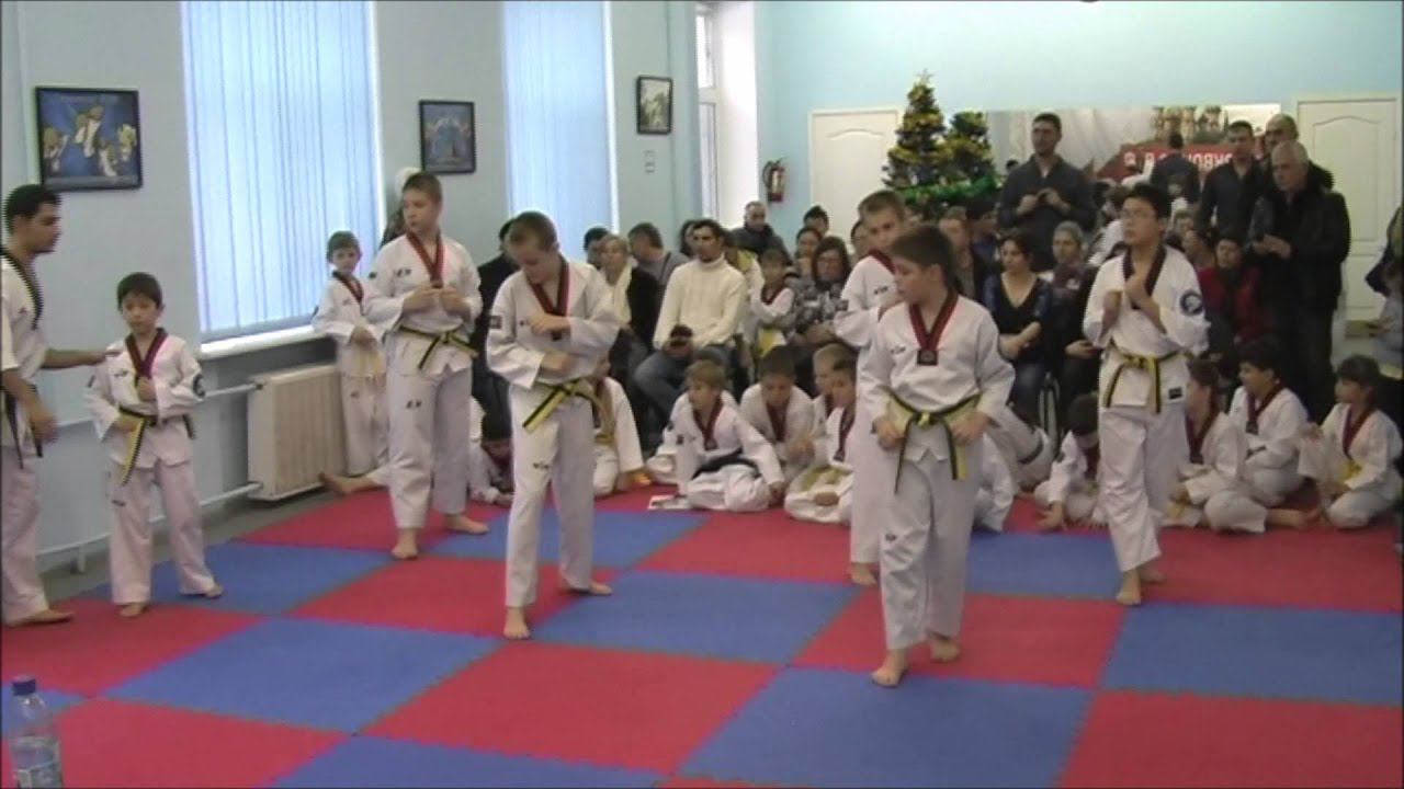 Taekwondo WTF. 22.12.2013 Аттестация на зелёный пояс.