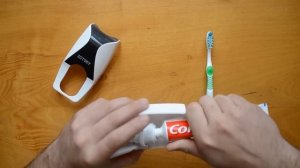 ДОЗАТОР ДЛЯ ЗУБНОЙ ПАСТЫ