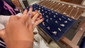 Я В ШОКЕ! ИСТРАТИЛИ ВСЕ ДЕНЬГИ НА ШОППИНГЕ В ШРИ-ЛАНКЕ!