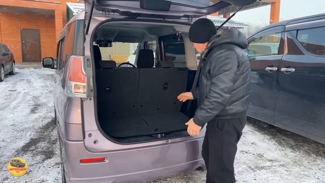 С Новым годом!? Подобрал два автомобиля на авторынке "Зеленый угол"? смотреть онлайн