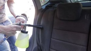 Химчистка салона автомобиля. Как почистить салон авто