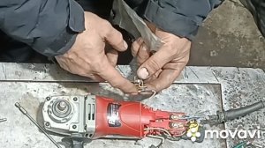 Milwaukee AGV 15-125 XE замена щёток и мини обзор