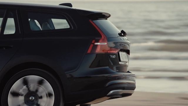 Volvo V60 Cross Country 2023 1 смотреть онлайн