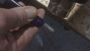 Ручка для отвёртки из хлама