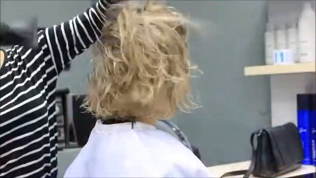 Мастерская красоты Selfie. Блонд на среднюю длину волос смотреть онлайн