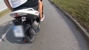 Aprilia SR Max 300