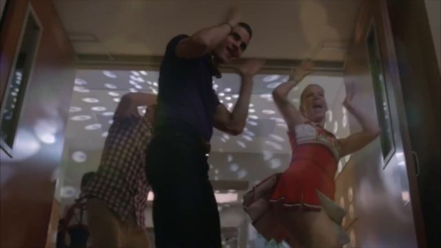 GLEE - You Should Be Dancing (Full Performance) HD смотреть онлайн