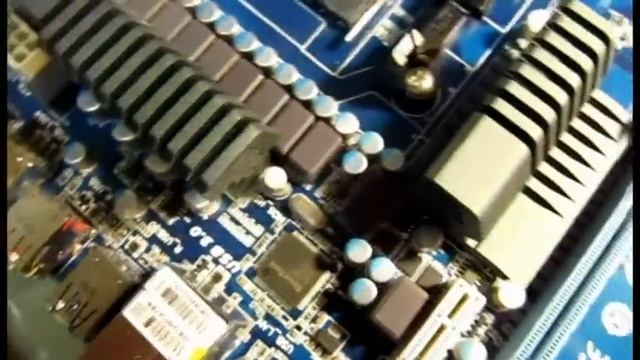 GIGABYTE GA-970A-UD3 AM3+, 4*DDR3,USB3 Retail смотреть онлайн