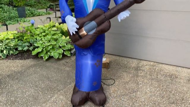 Dia de los Muertos Inflatable Guitar Man with Sugar Skull Face. Day of the Dead halloween Decoratio смотреть онлайн