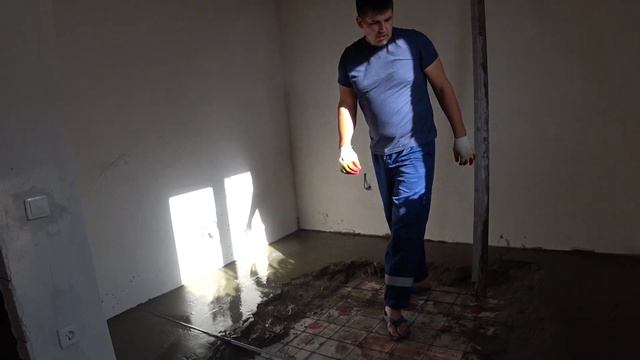 Как сделать стяжку пола своими руками. Заливка стяжки по маякам.