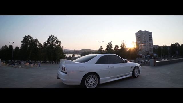 Nissan Skyline r33 rb25det смотреть онлайн