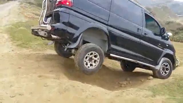 Mitsubishi delica L400 Space Gear 4X4 水牛坑 смотреть онлайн