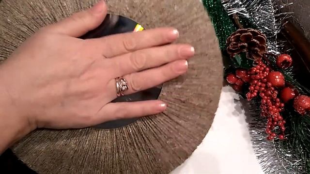 Новогодний подсвечник своими руками? Легко и просто!