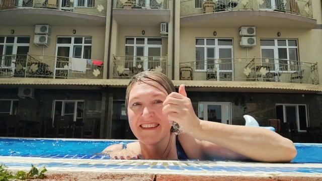 День у бассейна Витязево ?????Отель Сократис смотреть онлайн