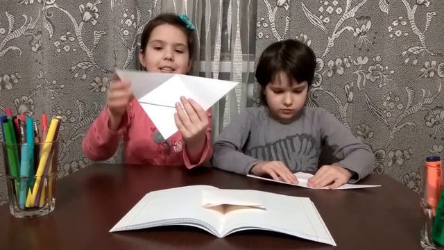 DIY! Закладка для книг из бумаги оригами смешная лягушка! Origami bookmark for books from paper! смотреть онлайн