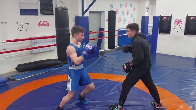 boxing attack counterattack and defensive actions бокс защитные, атакующие и контратакующие действи смотреть онлайн