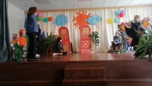 Теаьтральная школьная постановка "Краденое солнце"