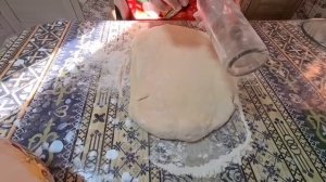 Рыбный пирог с форелью и луком.