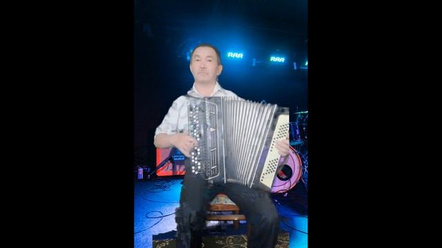 Abreo Tiko tiko исполняет на баяне Мейржан Берсугиров смотреть онлайн