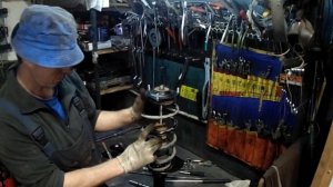 Замена амортизаторов передних  замена рулевого наконечника Богдан2110 Авторемонт